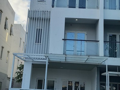 Cho thuê nhà nguyên căn khu khang điền, quận 9, trống suốt, tiện ở và làm văn phòng, giá hạt dẻ 11 0