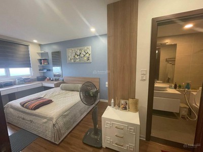 Chính chủ cần bán căn hộ 68m2, full đồ với giá 2,1 tỷ. nhận nhà ở ngay trước tết 4