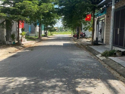 Bán nhà sala thuận an, bình chuẩn, thuận an, bình dương. sổ hồng riêng. 960 triệu dọn vào ở ngay 0