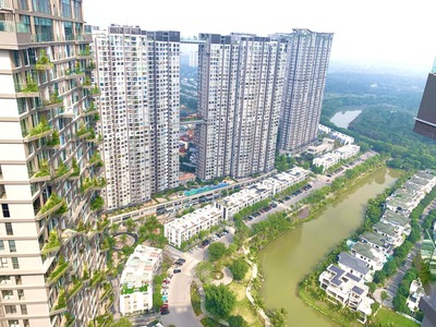 Bán căn hộ Oasis Ecopark Văn Giang. Studio Có tủ bếp, rèm. 1.070ty 0