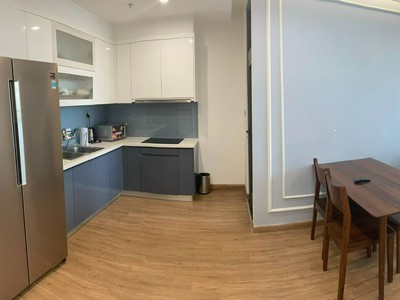 Cho thuê căn hộ chung cư Số 4 Chính kinh , Thanh Xuân  Diện tích : 120m2 Thiết kế : 3 ngủ 2 vs 0