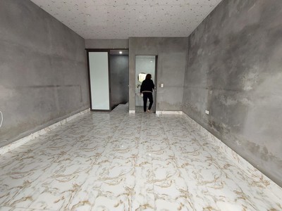 Cho thuê nhà âu cơ, 30m2, 2 t, đủ đồ, gần ô tô, 8tr. 2