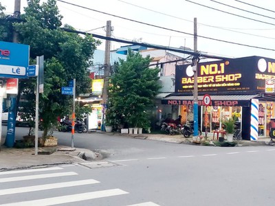 Cần bán  - vị trí đẹp phước bình q9 -tđ - đối diện trường học - kinh doanh đa nghành - nhỉnh 9 tỷ. 0