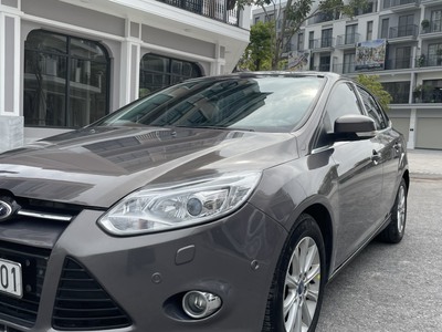 Focus 2014 2.0 premium bản full kịch nên quá nhiều option 0