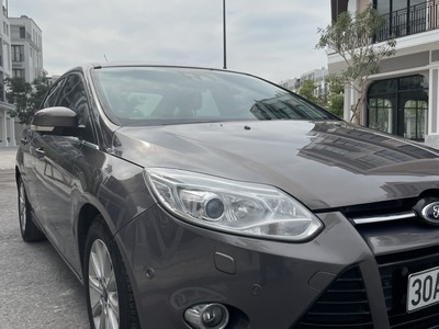 Focus 2014 2.0 premium bản full kịch nên quá nhiều option 4