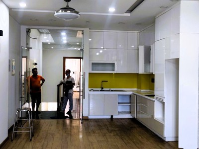 Cho thuê nhà 1t3l 3pn mặt tiền đường hữu nghị bình thọ 2