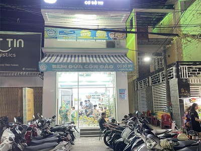 Góc chuyển nhượng do chuyển chổ ở nên em cần nhượn lại quán kem dừa côn đảo cho khách có thiện chí. 0