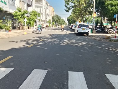 Cho thuê đất lô góc 2 mặt tiền đường số 1 khu tên lửa 2