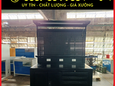Bàn thao tác cơ khí 0