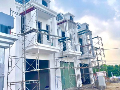 Nhà 1 trệt 2 lầu gần E.City chỉ từ 450tr 0