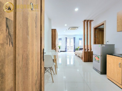 Chuyển công tác pass nhanh phòng cao cấp full nội thất, có ban công ở 55 hiệp nhất, p4, tân bình 2