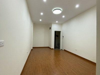 Chỉ 1,25 tỷ có ngay căn hộ tập thể tầng 2 32m2, thiết kế long lanh 5 sao ngay gần phố, ô tô đỗ cổng, 1