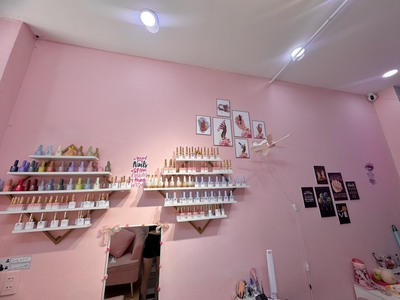 Quận 7, sang gấp tiệm nail-mi quận 7 mt đường kinh doanh gần chợ tân quy rất đông đúc, tel : 4