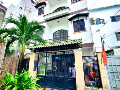  bán gấp nhà đường số 51 gò vấp hxh 3 tầng 70m2 giá 5,8 tỷ 0