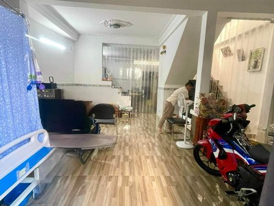  bán gấp nhà đường số 51 gò vấp hxh 3 tầng 70m2 giá 5,8 tỷ 2