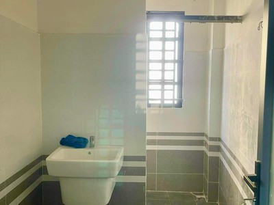  bán gấp nhà đường số 51 gò vấp hxh 3 tầng 70m2 giá 5,8 tỷ 4