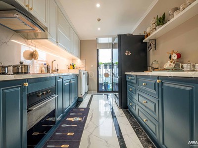 Cần bán nhanh căn 120m2 - Đông Nam - HC Golden City- giá chỉ 6 tỷ 5 - full nội thất 12