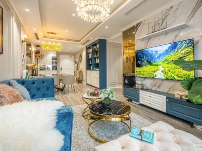 Cần bán nhanh căn 120m2 - Đông Nam - HC Golden City- giá chỉ 6 tỷ 5 - full nội thất 15