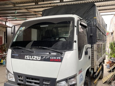 Gia đình bán xe QKR 230 sản xuất 2018 6