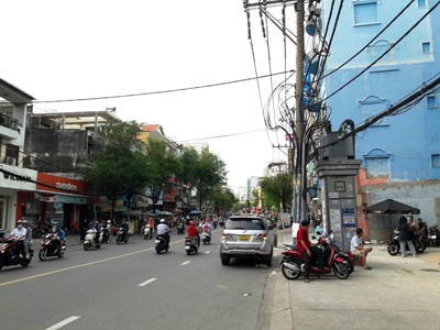 Chính chủ bán nhà MT D2, p.25, Q.Bình Thạnh. Vị trí thương hiệu, nhiều Trường ĐH lớn. 2