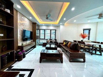 Siêu phẩm mặt đường đôi kinh doanh kđt văn phú nhỉnh 13 tỷ. gọi ngay công nhà tuyển hà đông 1