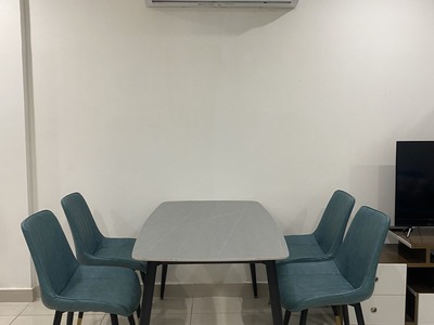 Cho thuê căn hộ chung cư cao cấp 2 ngủ 2 vệ sinh full nội thất đẹp view thoáng mát tại vinhomes 4