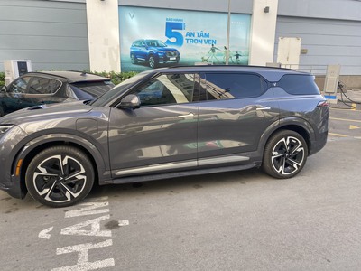 Vf9 plus - 5000km Chính chủ 3