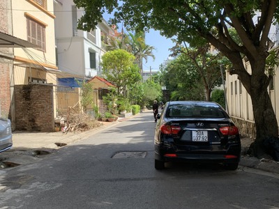 Bán nhà liền kề phố trương định , 130m2 , gara ô tô, phân lô, 14 tỷ 200 0