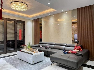 Ngộp ngân hàng, giảm 1.2 tỷ bán gấp nhà mặt phố 6 tầng thang máy, vỉa hè oto tránh, kinh doanh chỉ 2