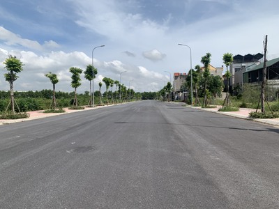 Chính chủ chị gái cần bán lô đất đấu giá Cự Khối, mặt đường 25m view vườn ổi quy hoạch hồ 13ha 1