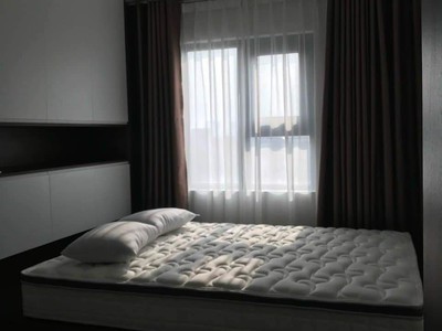 Chính chủ cần bán căn hộ chung cư intracom ngay chân cầu nhật tân. để nhận tư vấn, liên hệ: 2