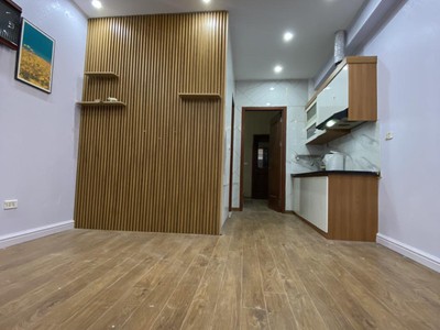 Chủ nhà chuyển ra Cầu Giấy ở cần bán gấp CH 42,15m2 1Pn, 1Wc hướng cửa Đông Nam tại Tòa CT8A Đại Th 1