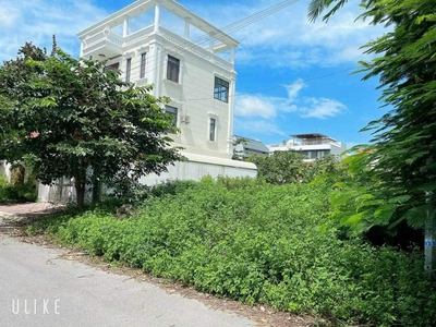 Bán lô đất biệt thự Trường An, ph Thanh Bình, TP HD, 252m2, 3 mặt tiền, view vườn cây xanh, giá tốt 3