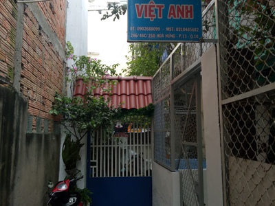 Cho thuê nhà nguyên căn, hẽm CMT8, P.13, Q.10, có máy lạnh  Chính Chủ 1