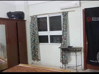 Chủ nhà  mua CH3 ngủ cần bán CH 1 ngủ, dt45,25m2 nhà đẹp. Giá chỉ nhỉnh 1xx tỷ tại Tòa CT8A Đại Th 1
