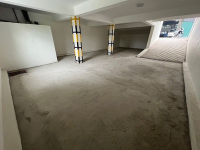 Cho thuê mặt bằng liên xã ngọc hồi thanh trì diện tích một sàn 100m  x 3 tầng , 2 tầng nổi một 1