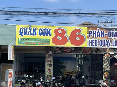 Do không có người làm mình cần sang nhượng lại quán cơm mặt tiền đường nguyễn văn linh, an khánh, 0