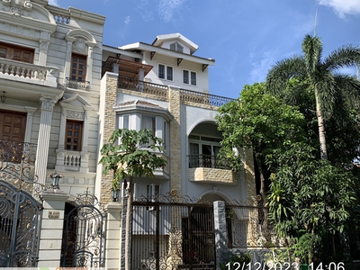 Cắt Lỗ Bán Nhanh Căn Biệt Thự Nam Thông 8x18m Giá 32 tỷ LH Danh Trần PMH 0