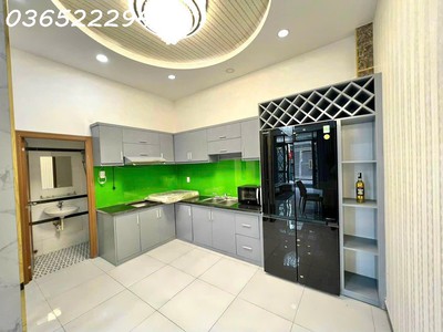 Nhà 4 tầng khu hành chính thị trấn nhà bè- đường nhựa trước nhà 6m khu an ninh 3