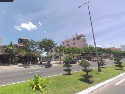Bán Đất, Tặng Nhà 3 Tầng, Mặt Tiền Đường Nguyễn Tất Thành, View Biển, Gần KS Tuấn Sài Gòn, 0
