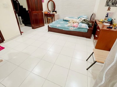 Dư tiền bán rẻ mặt tiền nguyễn văn khối 4t 44m2 ngang 4m 7tỷ8 0