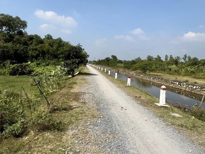 Ngợp đất ful thổ cư mặt tiền kênh kế bên vành đai 3 hóc môn 50x26 chỉ 26 tỷ 1