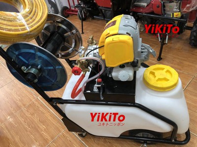 Máy phun thuốc đẩy tay Yikito Nhật Bản GX35  giá khuyến mãi 2