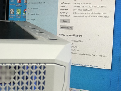 Thùng cpu kính cường lực long lanh với CPU TH 8 4