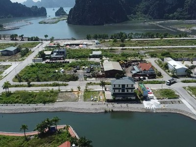 Chính chủ cần bán lô đất liền kề liền nhau view hồ dự án Quảng Hồng 0