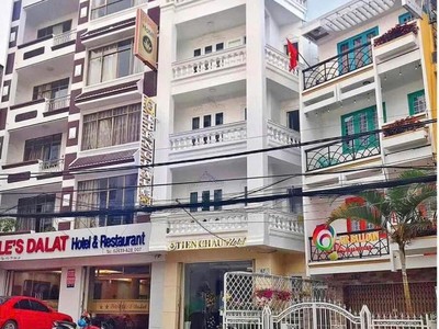 Bán khách sạn hà huy tập p3 đà lạt 120m2 20 phòng 0