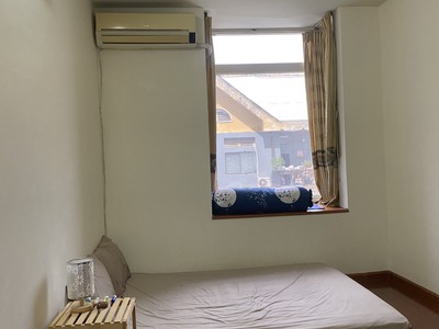 Cần cho thuê căn hộ Thuận Việt, 319 Lý Thường Kiệt, Phường 15, Q.11 :  - Diện tích 70m2, 2 phòng ngủ 2