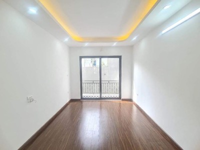 Bán nhà kim giang chủ xây mới 5 tầng - vị trí đắc địa gần trung tâm hành chính 2