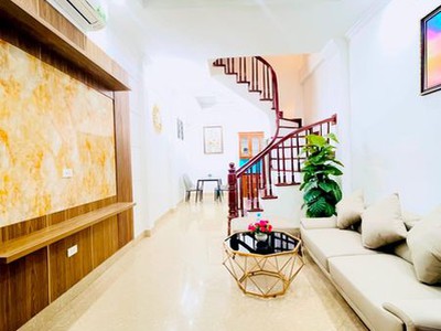 Cho Thuê Xe 7 Chỗ Giá Rẻ 554