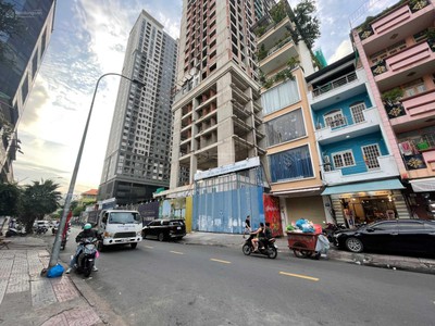 Cho Thuê Xe 7 Chỗ Giá Rẻ 33